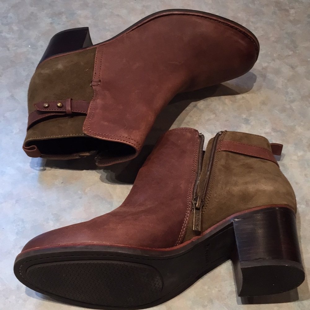 Sperry leather and suede ankle boots - Picture 2 of 10